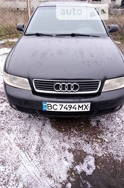 Седан Audi A4 2000 в Сокале