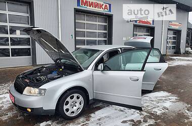 Седан Audi A4 2002 в Сарнах