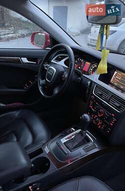 Седан Audi A4 2012 в 