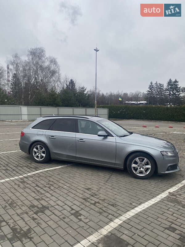 Универсал Audi A4 2010 в Луцке