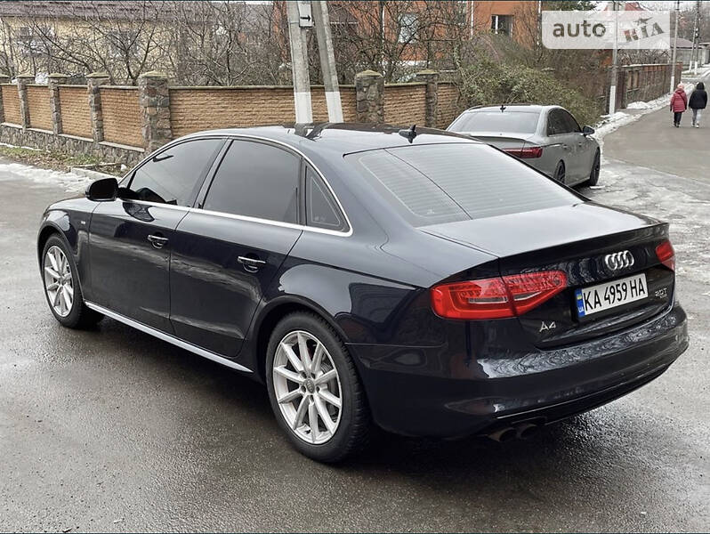 Седан Audi A4 2013 в Киеве