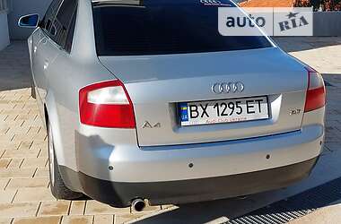 Седан Audi A4 2000 в Нетешине