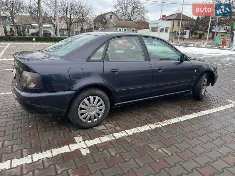 Седан Audi A4 1999 в Одессе