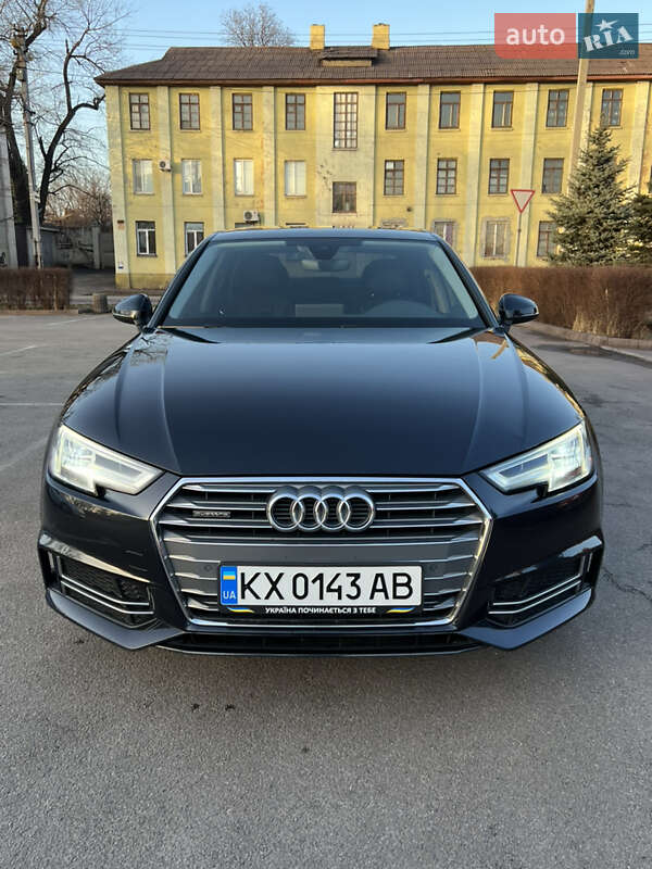 Седан Audi A4 2018 в Кам'янському