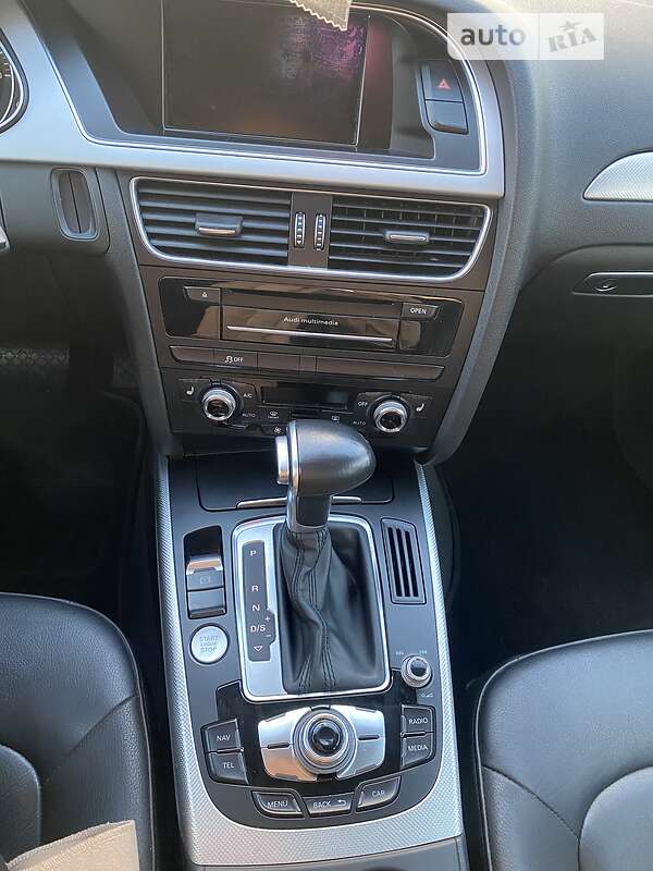 Седан Audi A4 2015 в Василькове