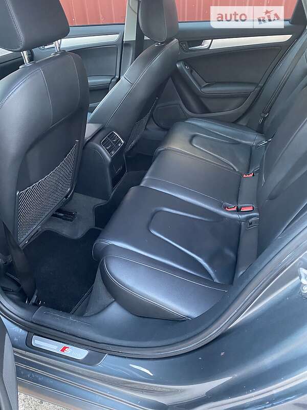 Седан Audi A4 2015 в Василькове