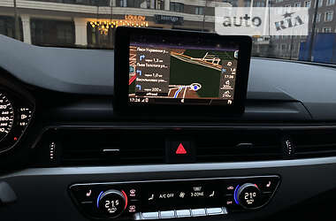 Седан Audi A4 2018 в 