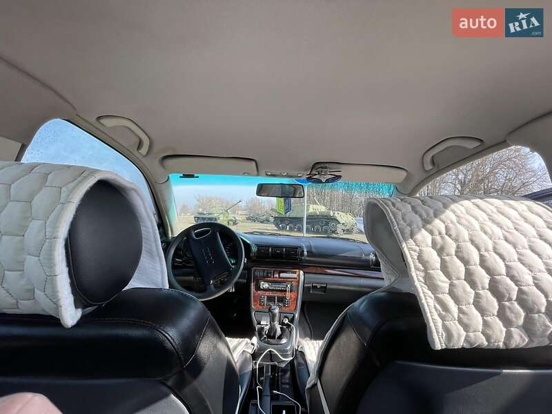 Седан Audi A4 1996 в Переяславі