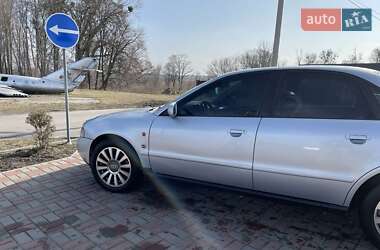 Седан Audi A4 1996 в Переяславе