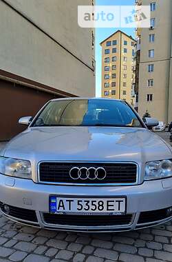 Седан Audi A4 2004 в 