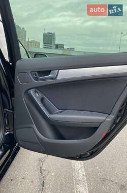 Седан Audi A4 2012 в 