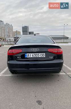 Седан Audi A4 2012 в 