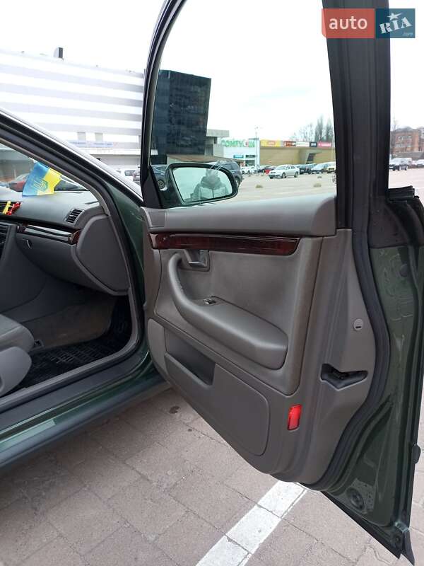 Седан Audi A4 2001 в Житомире