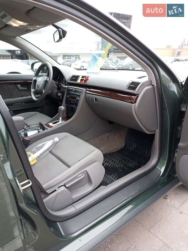 Седан Audi A4 2001 в Житомире