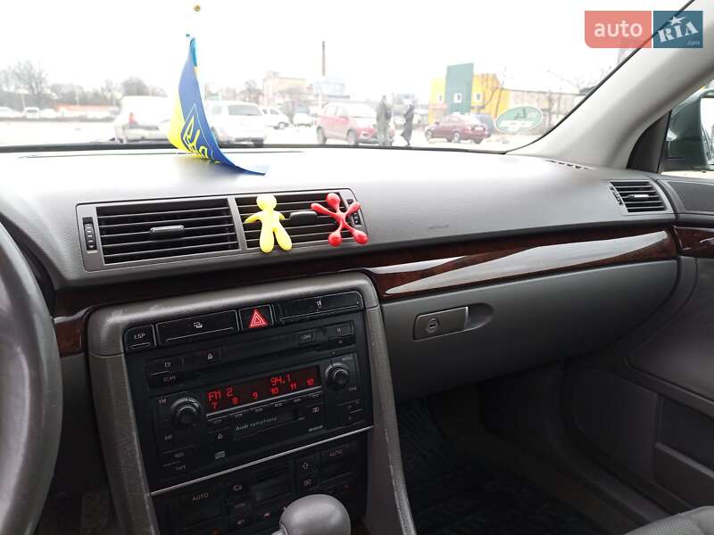 Седан Audi A4 2001 в Житомире
