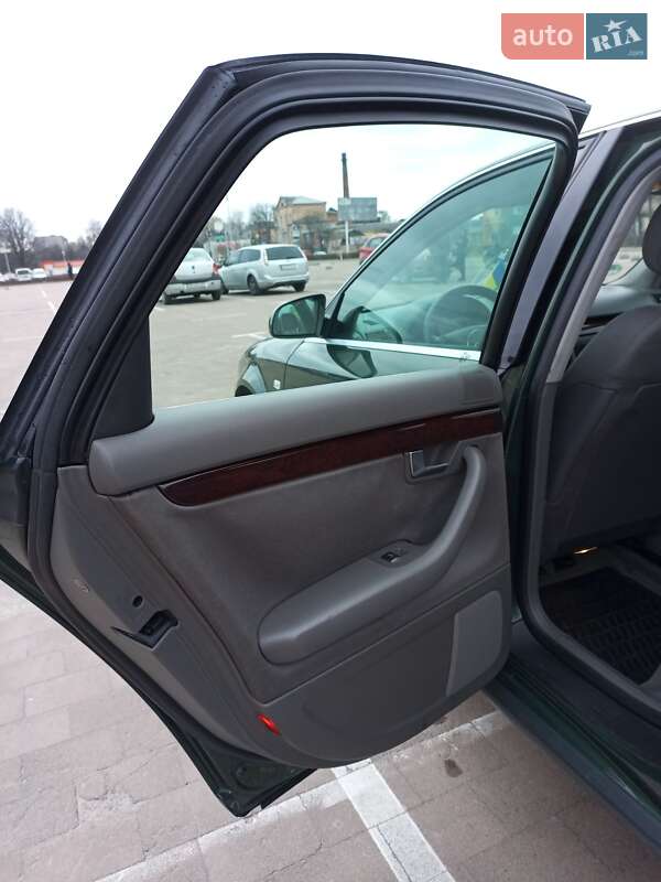 Седан Audi A4 2001 в Житомире