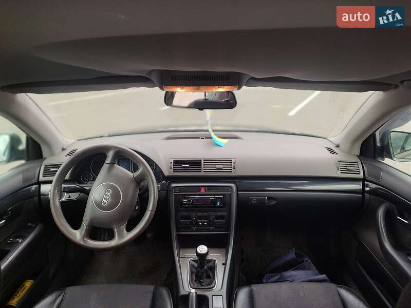 Седан Audi A4 2001 в Белгороде-Днестровском