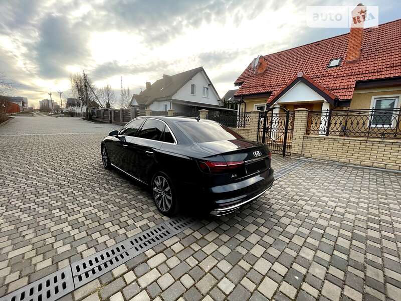 Седан Audi A4 2019 в Хмельницькому