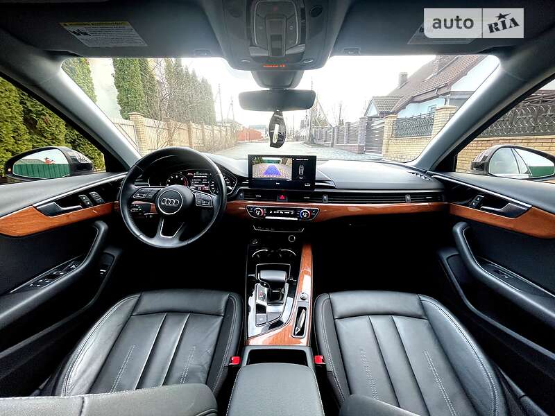 Седан Audi A4 2019 в Хмельницькому
