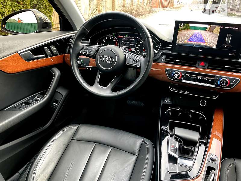 Седан Audi A4 2019 в Хмельницькому