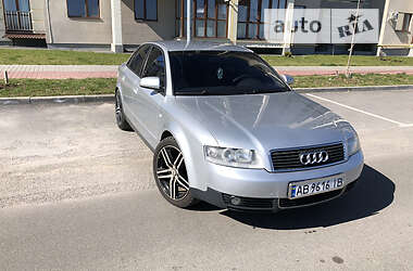 Седан Audi A4 2001 в 