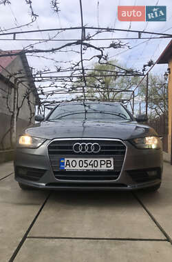 Универсал Audi A4 2012 в 