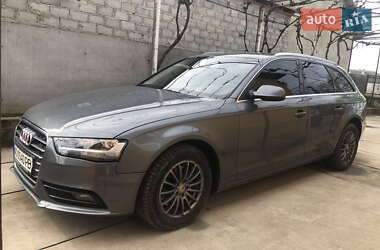 Универсал Audi A4 2012 в 