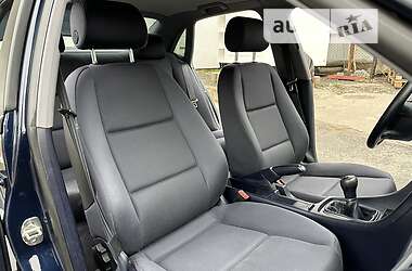 Седан Audi A4 2003 в 