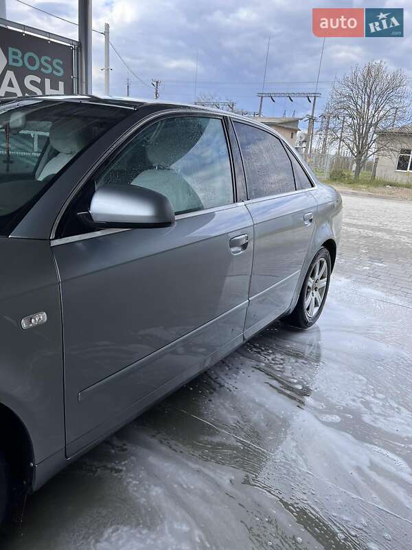 Седан Audi A4 2005 в Виноградове