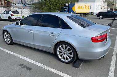 Седан Audi A4 2012 в Києві