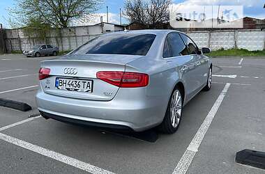 Седан Audi A4 2012 в Києві