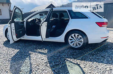 Универсал Audi A4 2017 в Рахове