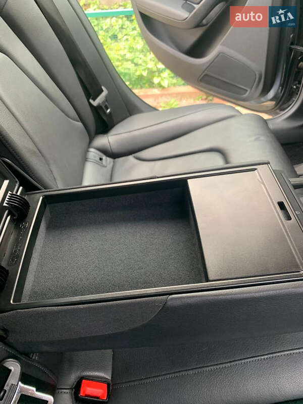 Седан Audi A4 2012 в Ізмаїлі