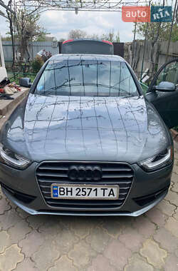 Седан Audi A4 2012 в Ізмаїлі