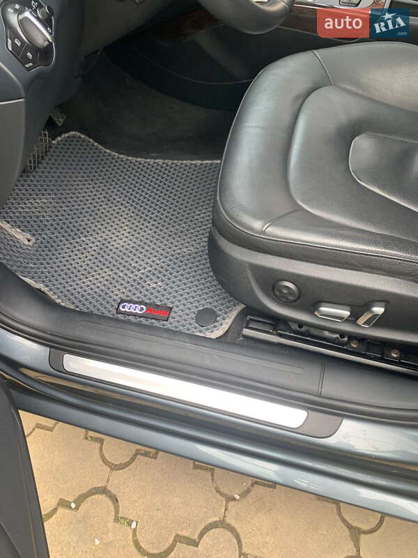 Седан Audi A4 2012 в Ізмаїлі