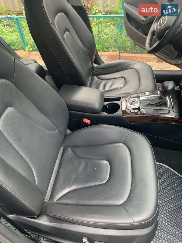 Седан Audi A4 2012 в Ізмаїлі