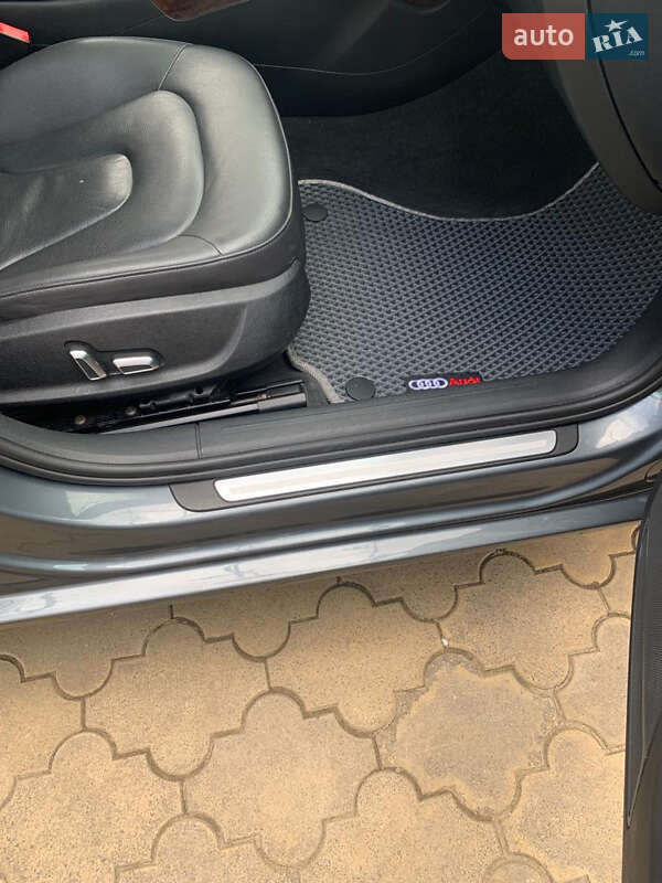 Седан Audi A4 2012 в Ізмаїлі
