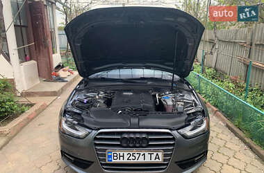 Седан Audi A4 2012 в Ізмаїлі