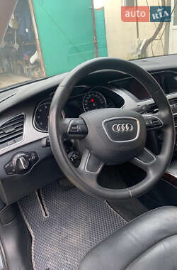 Седан Audi A4 2012 в Ізмаїлі