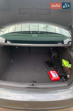 Седан Audi A4 2012 в Ізмаїлі