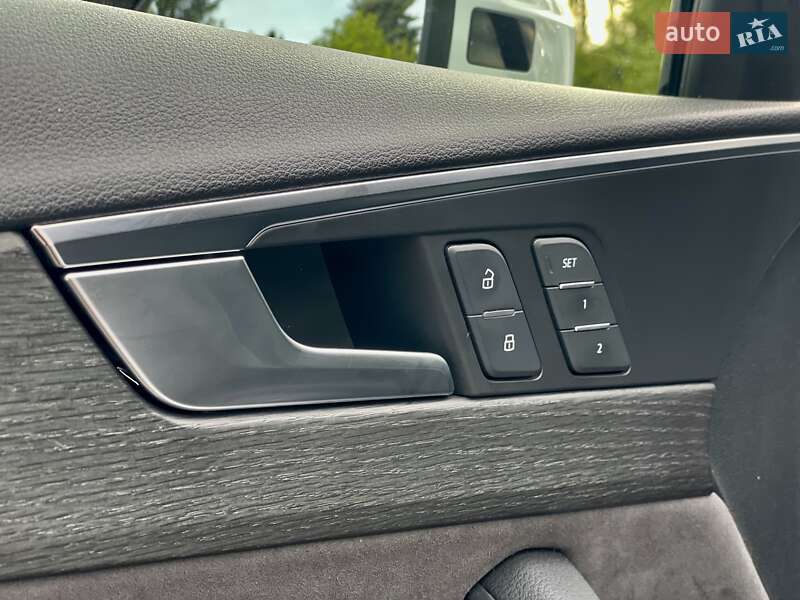Универсал Audi A4 2019 в Житомире