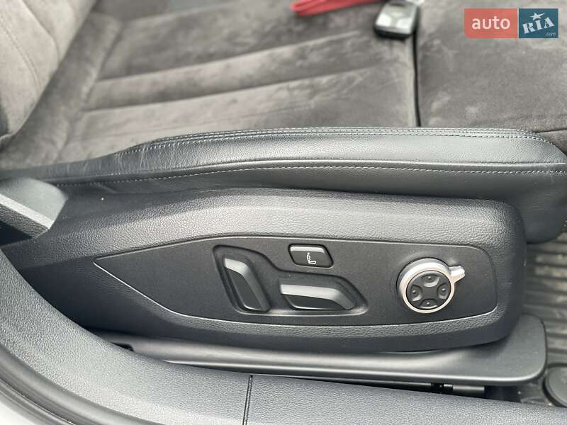 Универсал Audi A4 2019 в Житомире