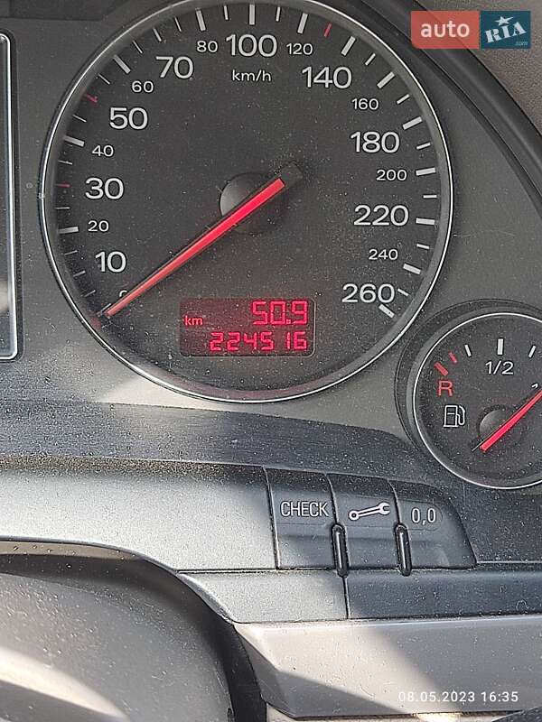 Седан Audi A4 2005 в Чернігові