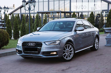 Седан Audi A4 2015 в Стрию