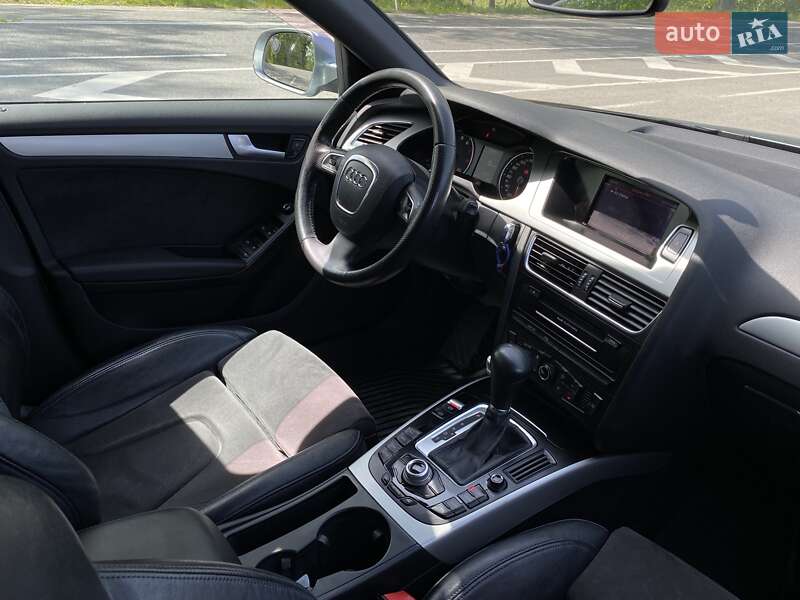 Седан Audi A4 2010 в Виннице