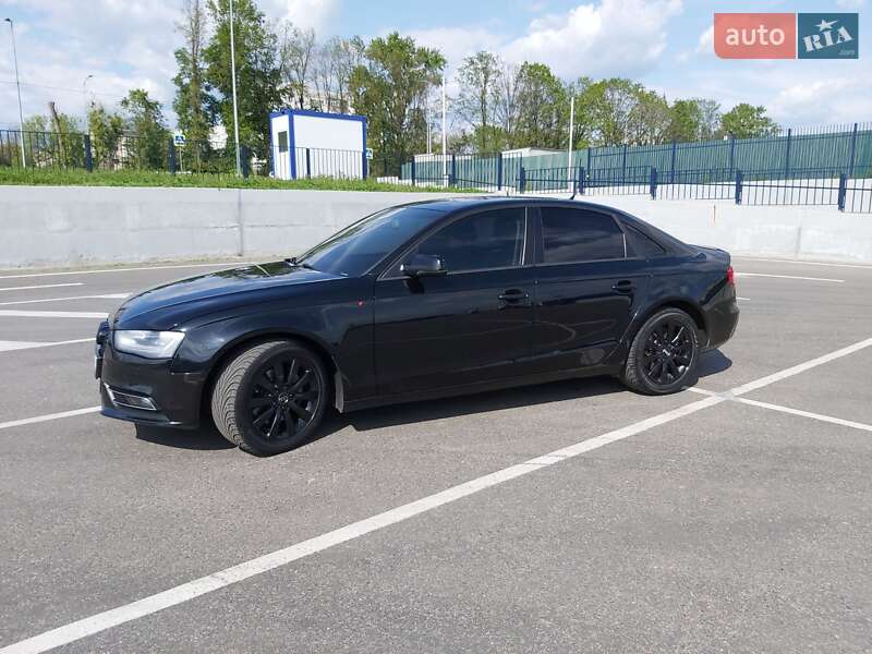 Седан Audi A4 2013 в Полтаве