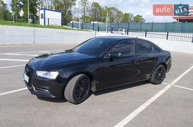 Седан Audi A4 2013 в Полтаве