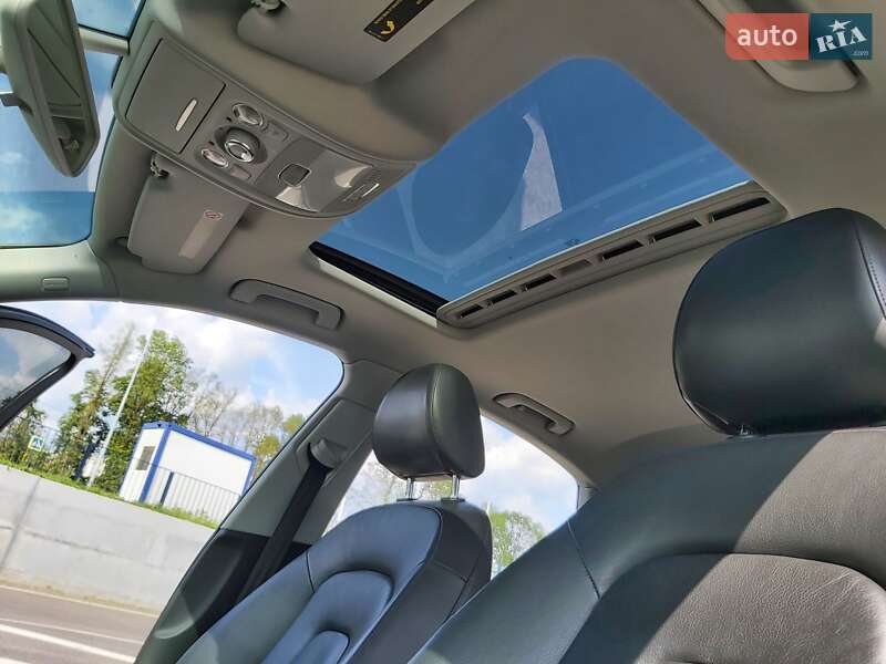 Седан Audi A4 2013 в Полтаве