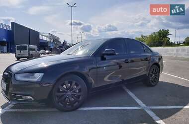 Седан Audi A4 2013 в Полтаве