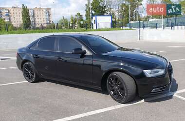 Седан Audi A4 2013 в Полтаве